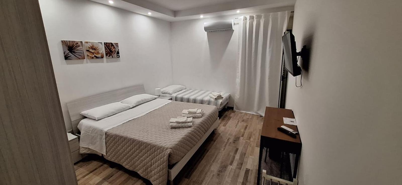 Civico 1 Apartment Valguarnera Caropepe Bagian luar foto